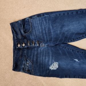 Kancans exclusively for Maurices